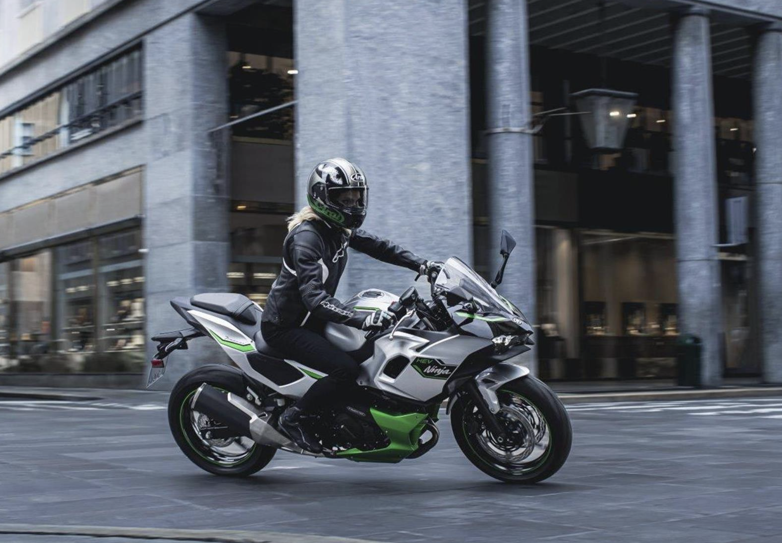 Kawasaki Ninja 7 Hybrid